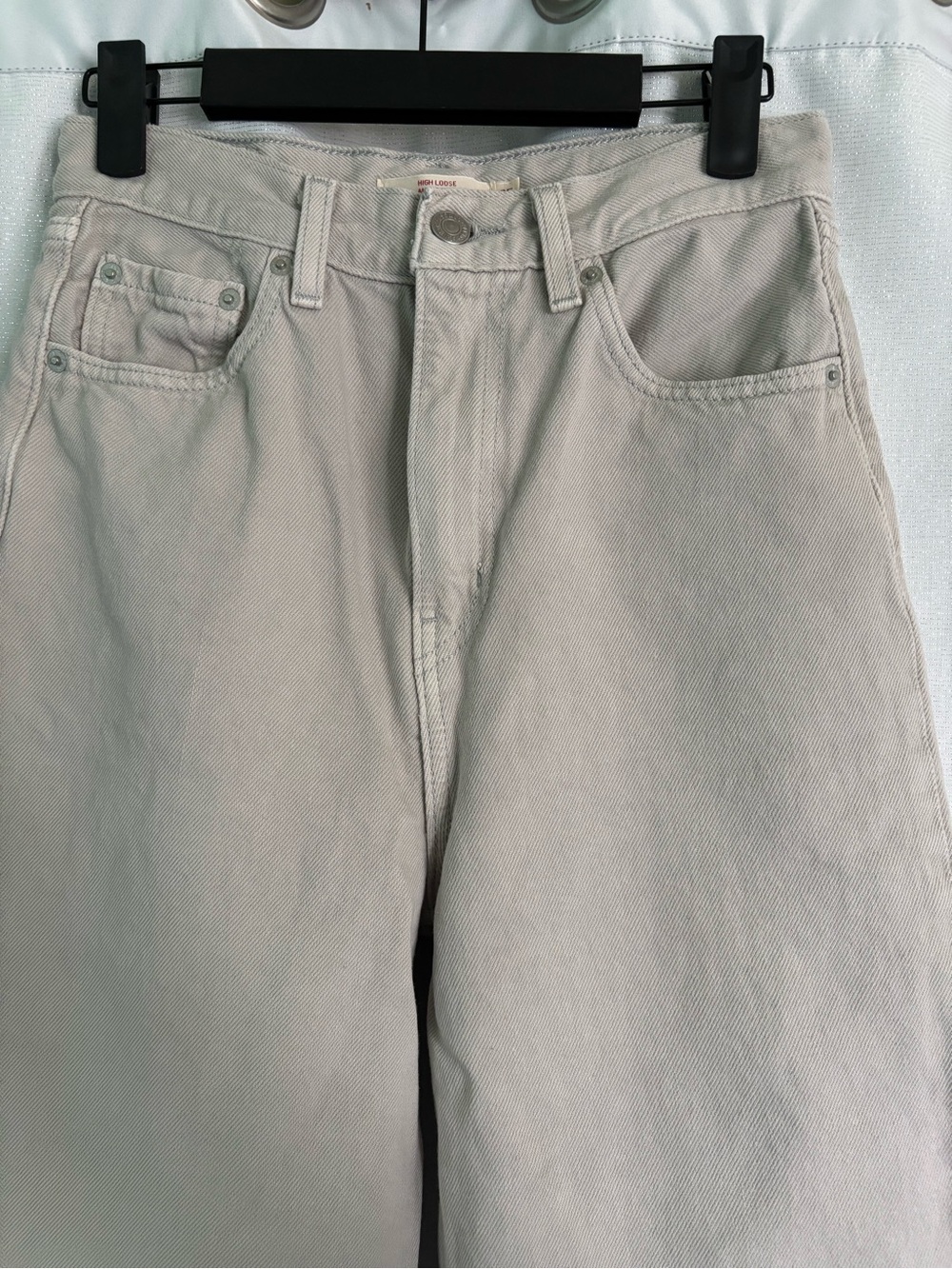 Levi's Ribcage Wide Leg High-Rise Jeans in Cream - Picture 4 of 8